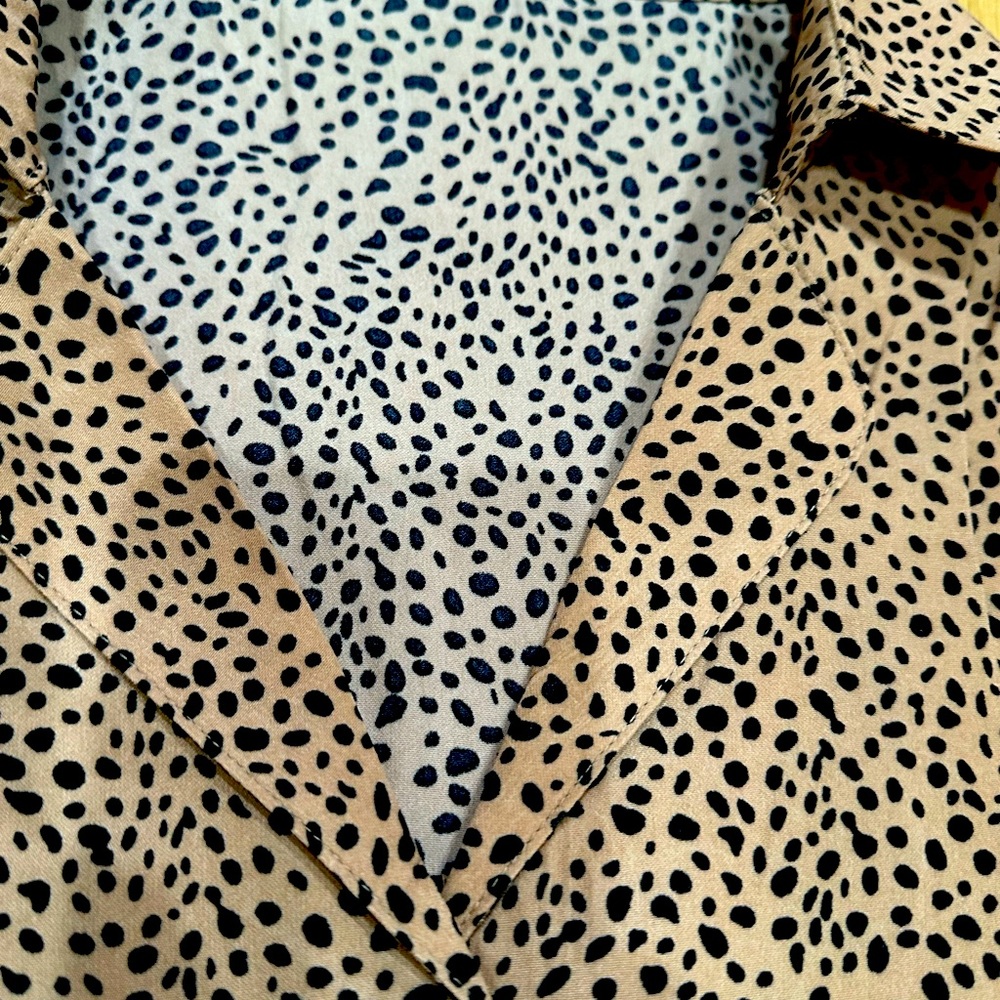 Small. Tunic - Picture 3 of 11